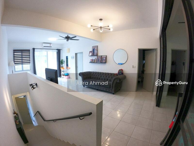 Untuk Dijual - Garden Villa Townhouse Taman Tasik Semenyih