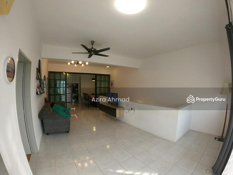 Untuk Dijual - Garden Villa Townhouse Taman Tasik Semenyih