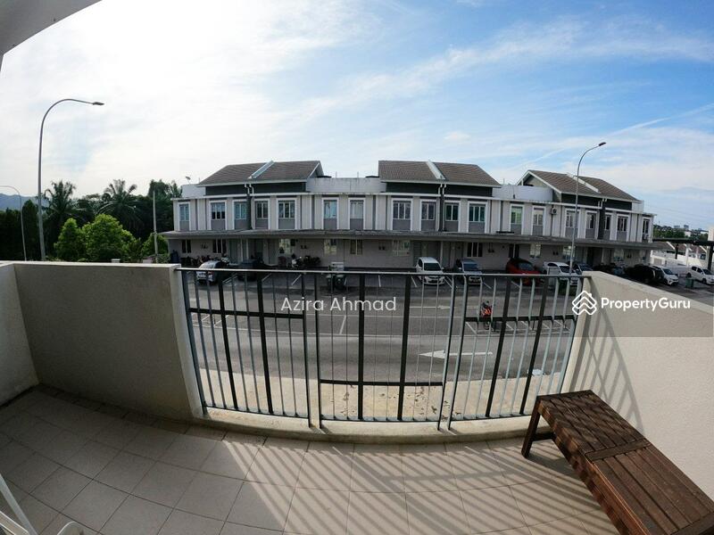 Untuk Dijual - Garden Villa Townhouse Taman Tasik Semenyih