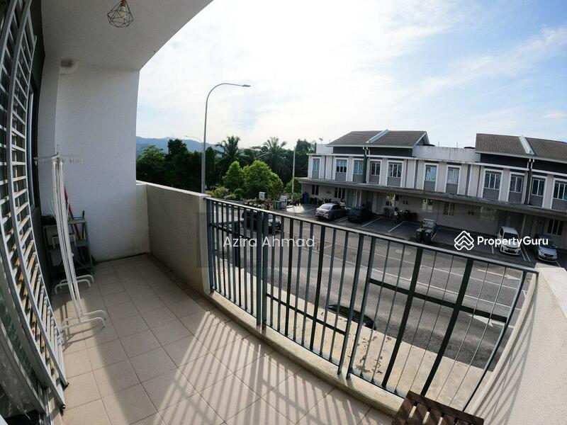 Untuk Dijual - Garden Villa Townhouse Taman Tasik Semenyih