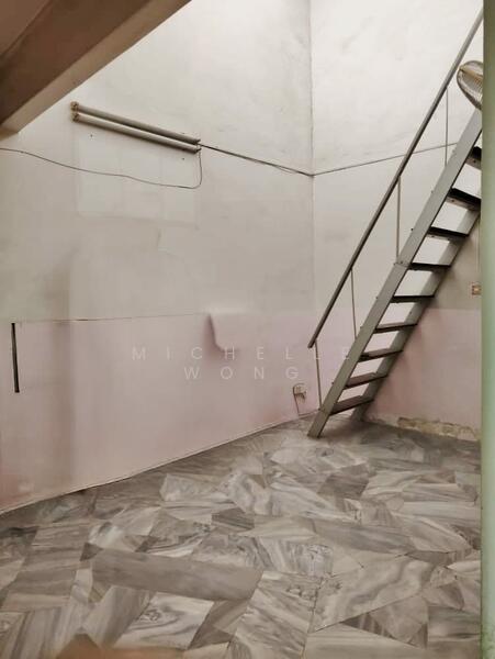 For Sale - Basic 1 Storey Terrace At Taman Sri Hijau Rawang For Sale