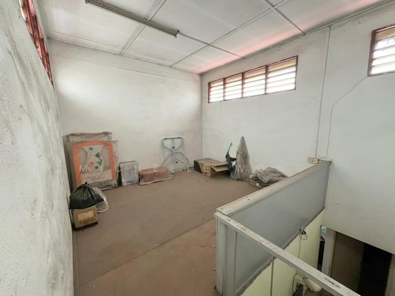 For Sale - Basic 1 Storey Terrace At Taman Sri Hijau Rawang For Sale