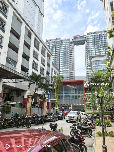 Untuk Dijual - Queen's Avenue