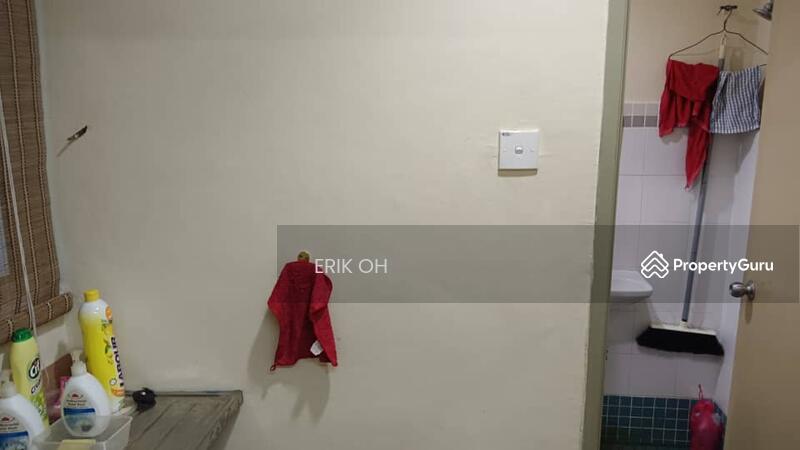 Untuk Dijual - Queen's Avenue