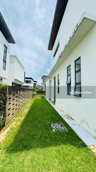 Untuk Dijual - East Ledang @ Noble Park - 2 Storey Bungalow With Pool House