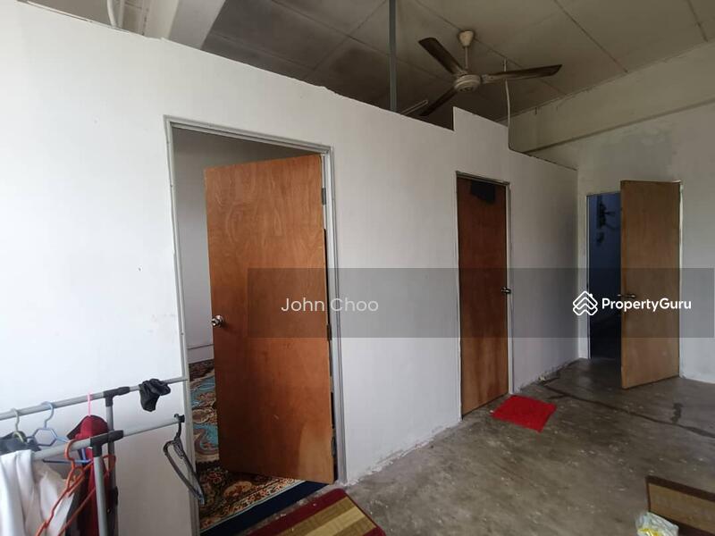 Untuk Dijual - Johor @ Taman Nusa Perintis 3 Storey Shoplot For Sale