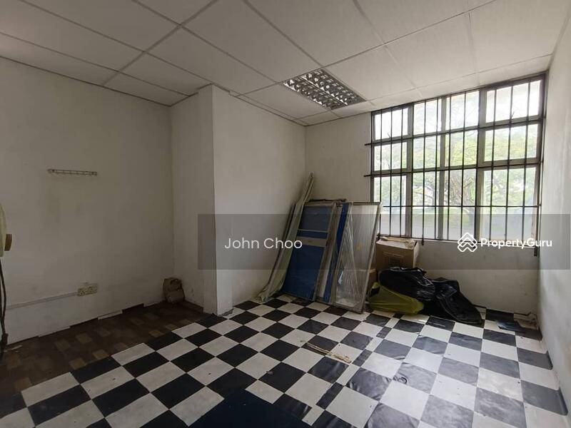 Untuk Dijual - Johor @ Taman Nusa Perintis 3 Storey Shoplot For Sale
