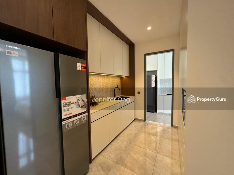 For Sale - The straits view garden