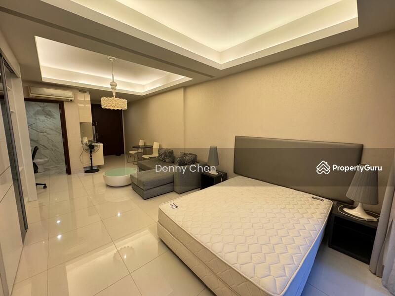 For Rent - Plaza Damas