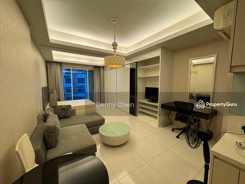 For Rent - Plaza Damas