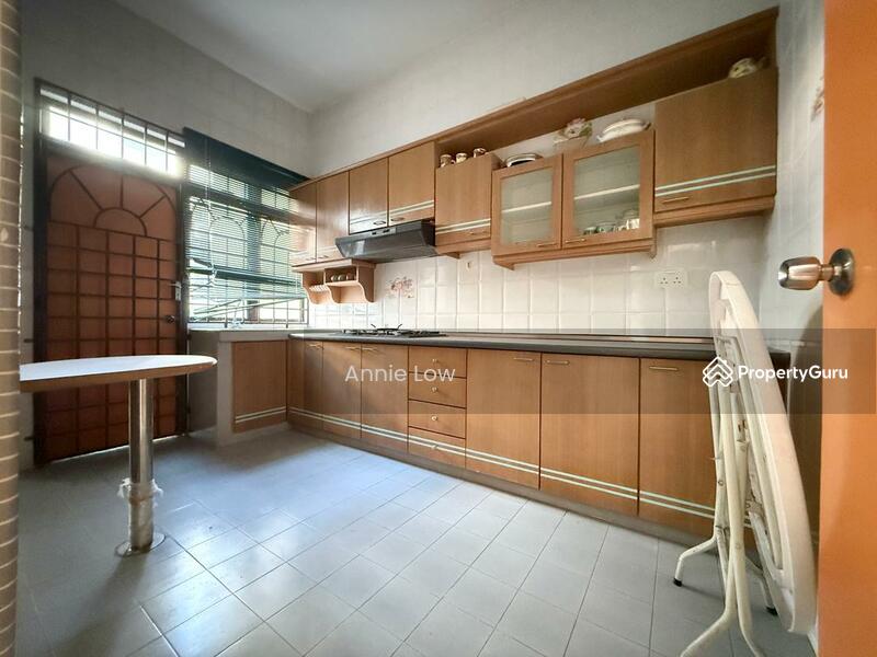 For Sale - Sri Putri