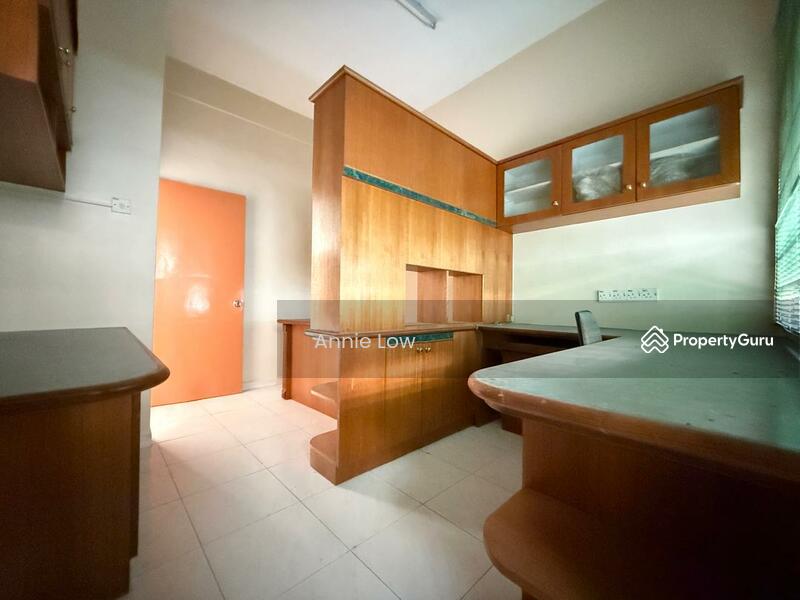 For Sale - Sri Putri
