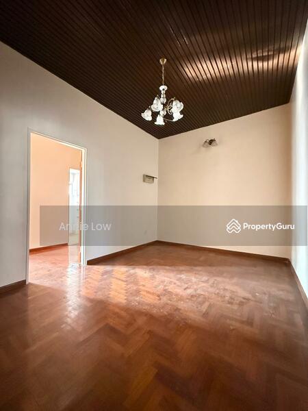 For Sale - Sri Putri