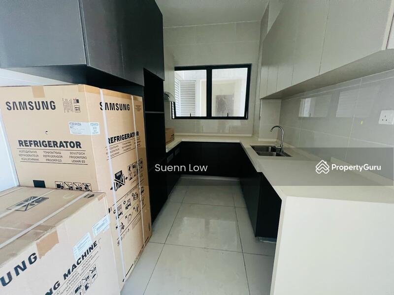 Kings Bay @ Country Garden Danga Bay untuk Untuk Dijual - RM 570,000, Feb 2026 - PropertyGuru.com.my
