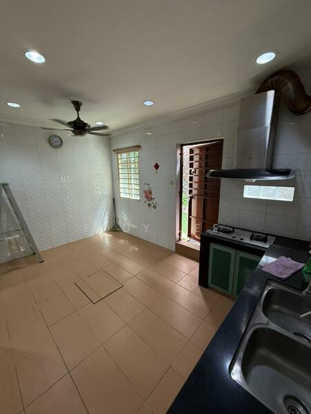 For Rent - 2 storey house taman seri cheras batu 9 selangor