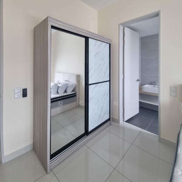 Untuk Disewa - Far East