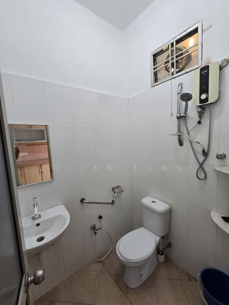 Rumah Teres untuk Dijual di Bandar Baru Nilai (Nilai) - Julian Tong - PropertyGuru.com.my