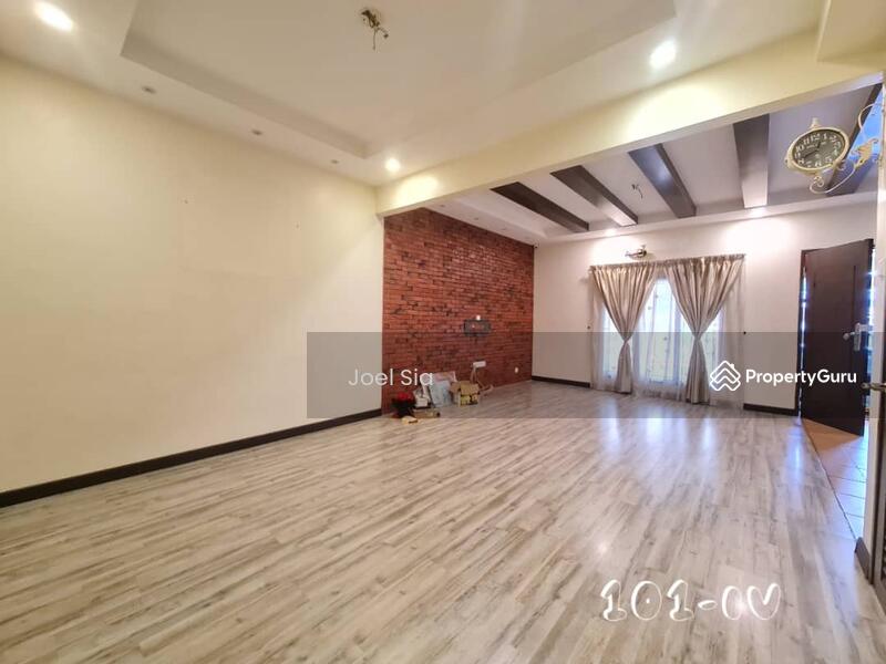 For Sale - Fully Extended Fully Renovated Bandar Bukit Tinggi 2 Butterfly Park 2.5 Storey House For Sale