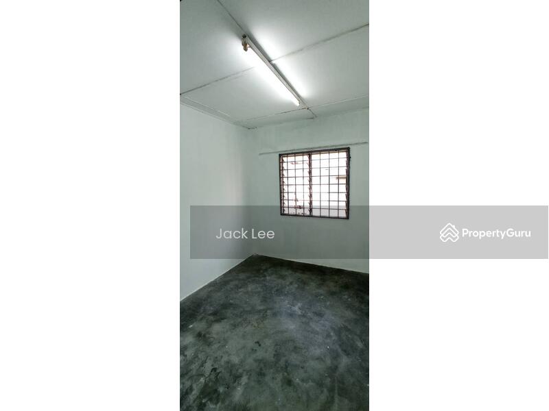 Untuk Dijual - Pasir Gudang Jalan Mawar