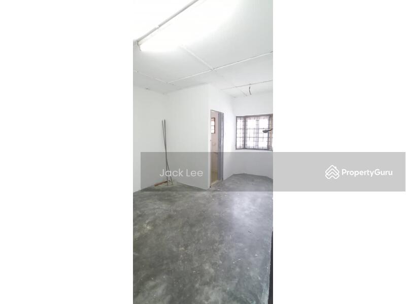 Untuk Dijual - Pasir Gudang Jalan Mawar