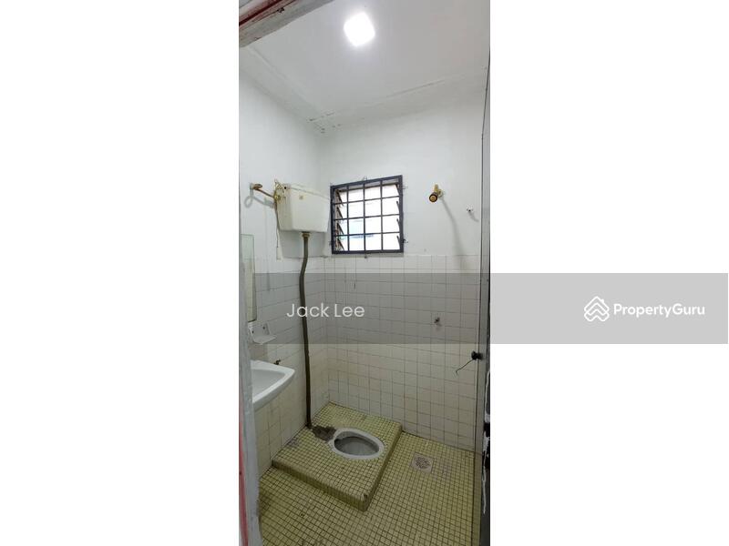 Untuk Dijual - Pasir Gudang Jalan Mawar