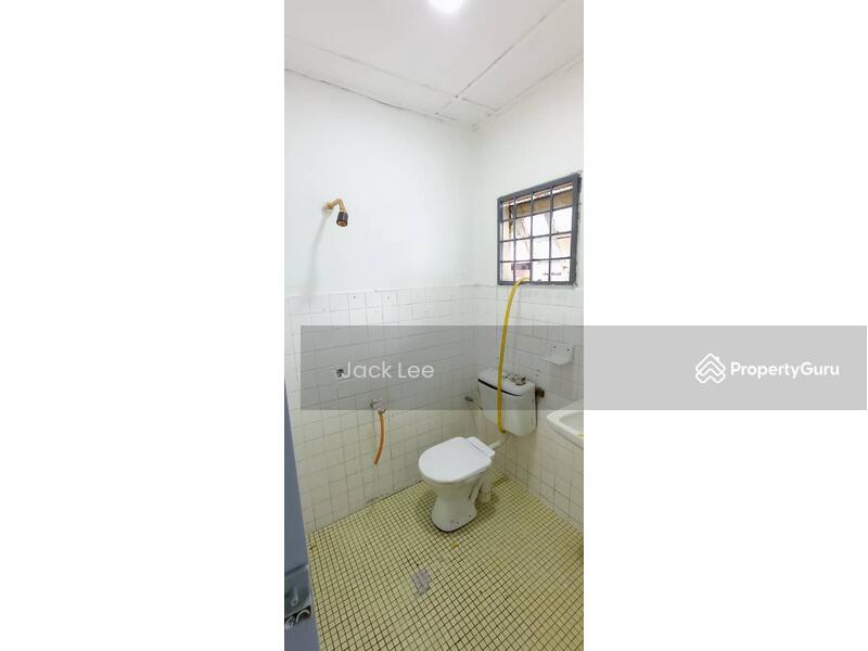 Untuk Dijual - Pasir Gudang Jalan Mawar