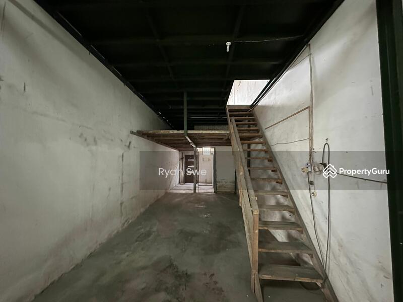 For Rent - Jalan KRI warehouse 1.5sty Facing Empty Land