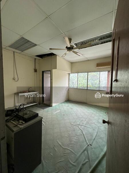 For Rent - Jalan KRI warehouse 1.5sty Facing Empty Land