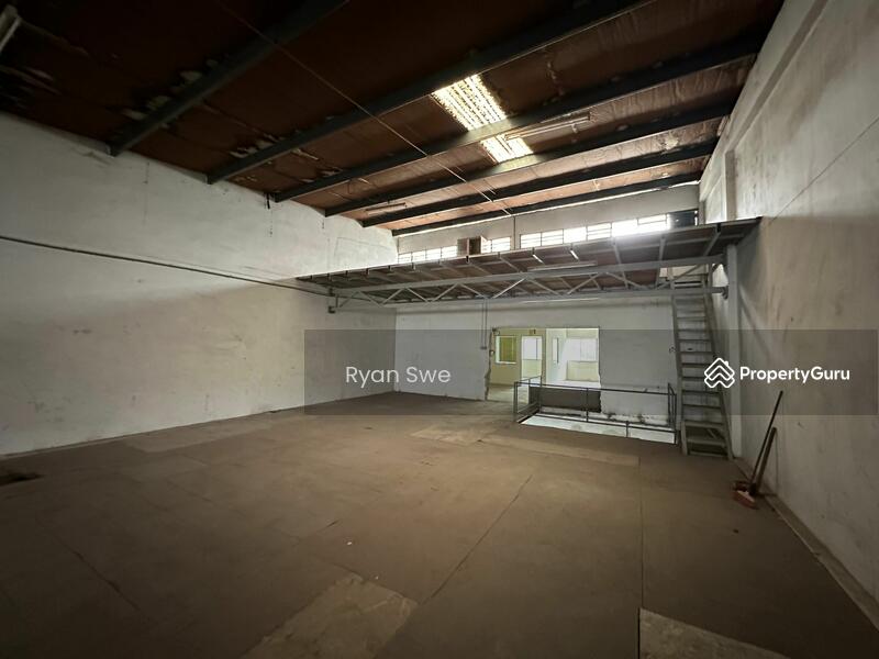 For Rent - Jalan KRI warehouse 1.5sty Facing Empty Land