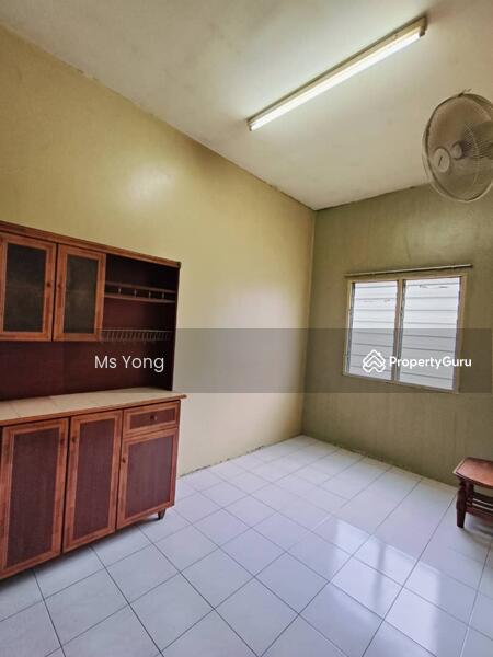 Untuk Disewa - Batu Gajah Pusing Single Storey Terraced House For Rent Perak
