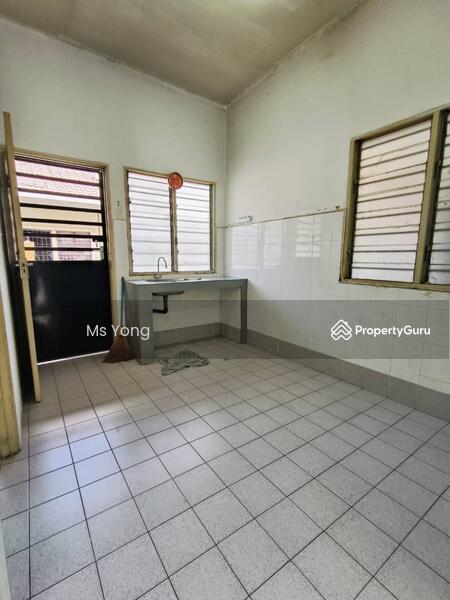 Untuk Disewa - Batu Gajah Pusing Single Storey Terraced House For Rent Perak