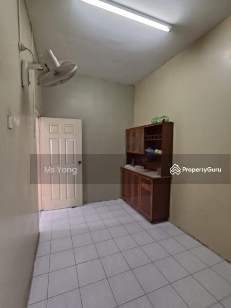 Untuk Disewa - Batu Gajah Pusing Single Storey Terraced House For Rent Perak