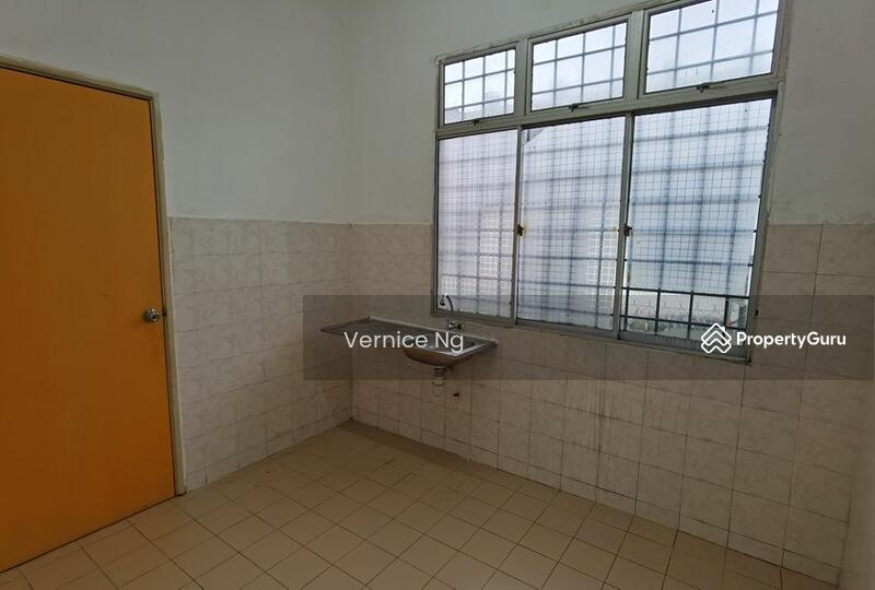 For Rent - 1-storey Terraced House at Kota Warisan