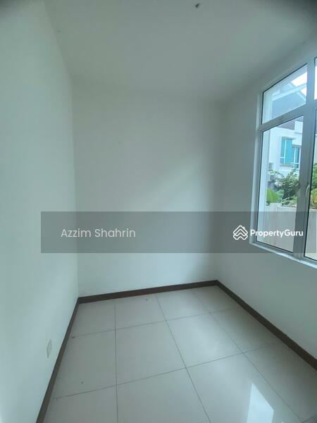 Semi-Detached House for Sale in Sepang (Selangor) - Azzim Shahrin - PropertyGuru.com.my