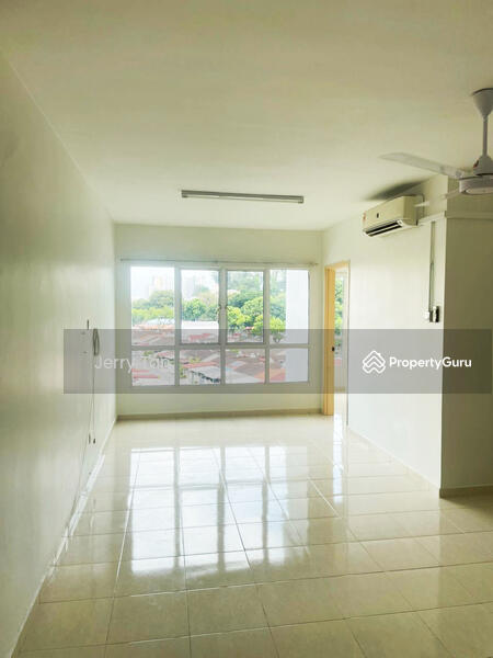 For Rent - Central Garden