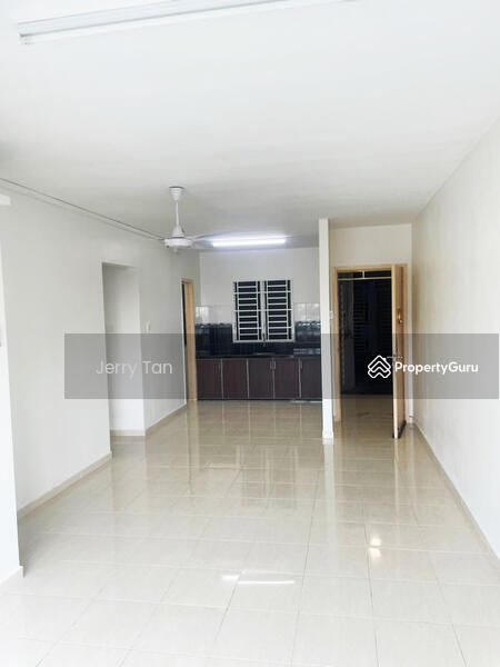 For Rent - Central Garden