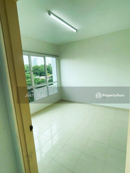 For Rent - Central Garden