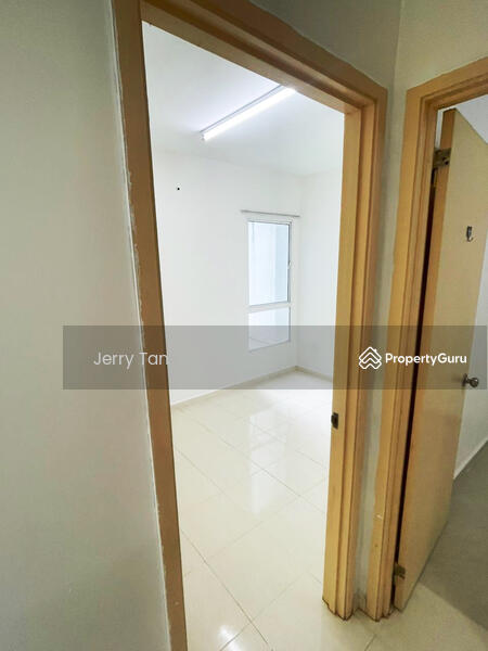 For Rent - Central Garden