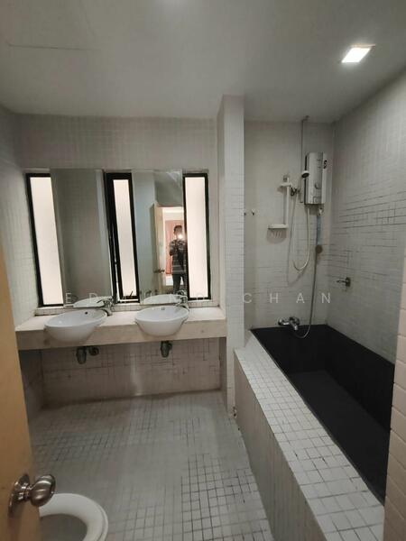 Untuk Dijual - 10 Semantan Suites