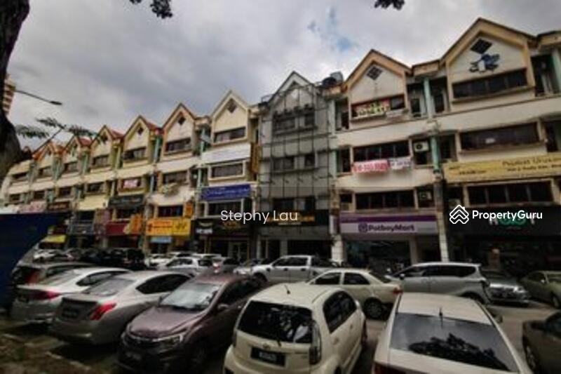 For Rent - Shop / Office at Pjs 11