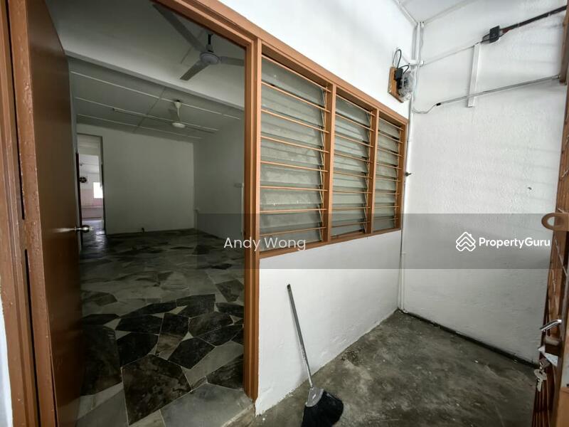 For Sale - Jalan Damai Indah, Taman Damai Indah, Kajang FREEHOLD Terraced House