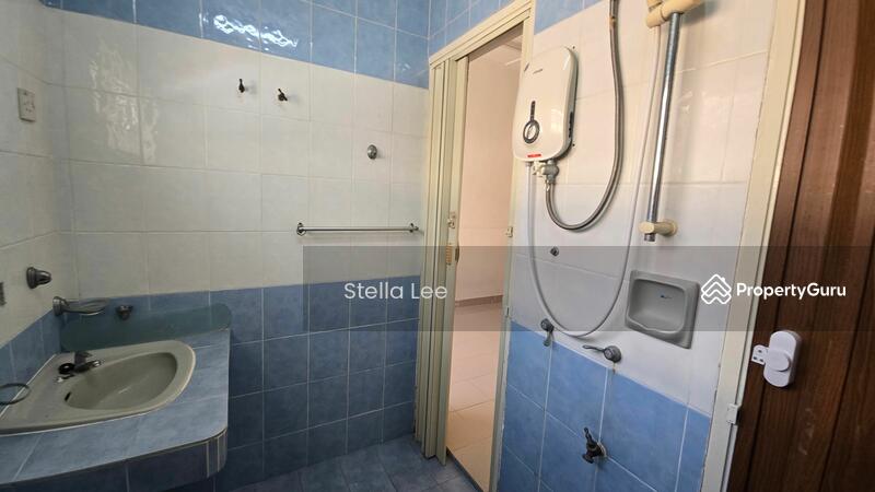 Untuk Disewa - Terraced House at Sungai Long