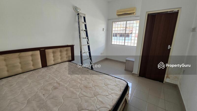 Untuk Disewa - Terraced House at Sungai Long