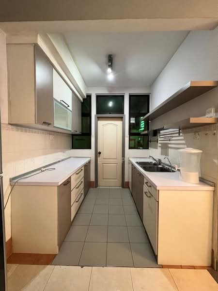 Kondominium untuk Dijual di Pelangi Utama - Regene Phang - Kitchen - PropertyGuru.com.my