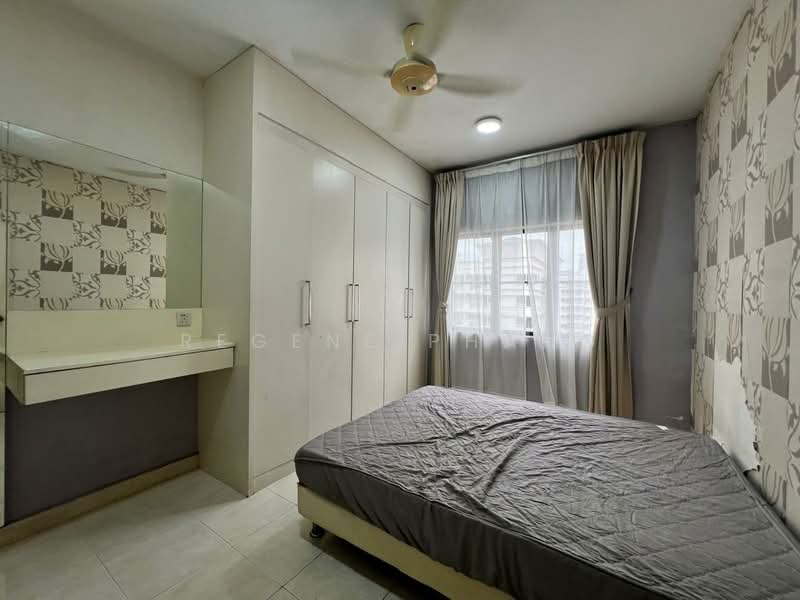 Kondominium untuk Dijual di Pelangi Utama - Regene Phang - Bedroom - PropertyGuru.com.my