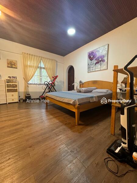 Untuk Dijual - Spanish Tudor Design Bungalow For Sale