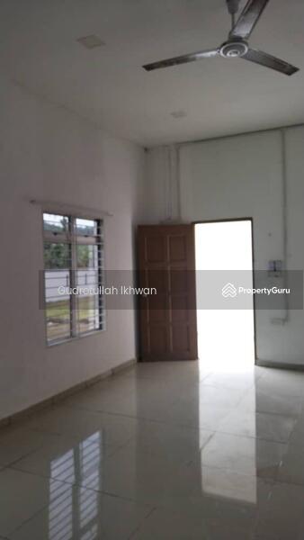 For Rent - Banglo Untuk Disewa - Desa Putra Sg. Merab