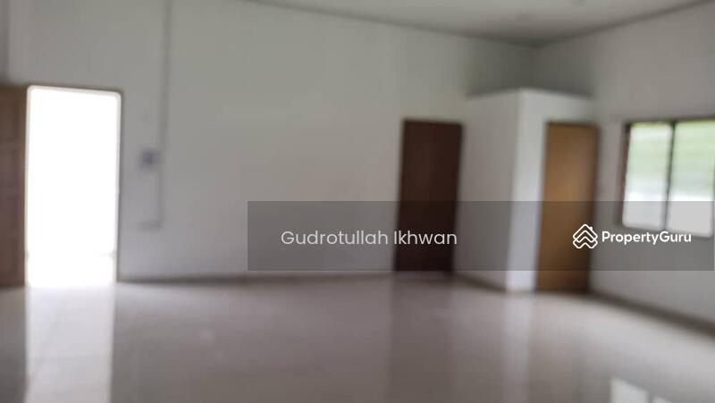 For Rent - Banglo Untuk Disewa - Desa Putra Sg. Merab