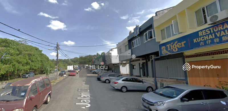 For Rent - Ground Floor Shop 20' x 80' @ Taman Bukit Kuchai along Jalan Puchong