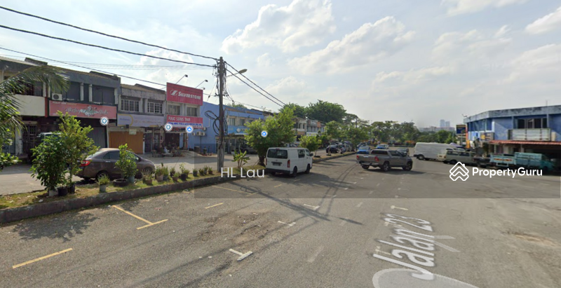 For Rent - Ground Floor Shop 20' x 80' @ Taman Bukit Kuchai along Jalan Puchong